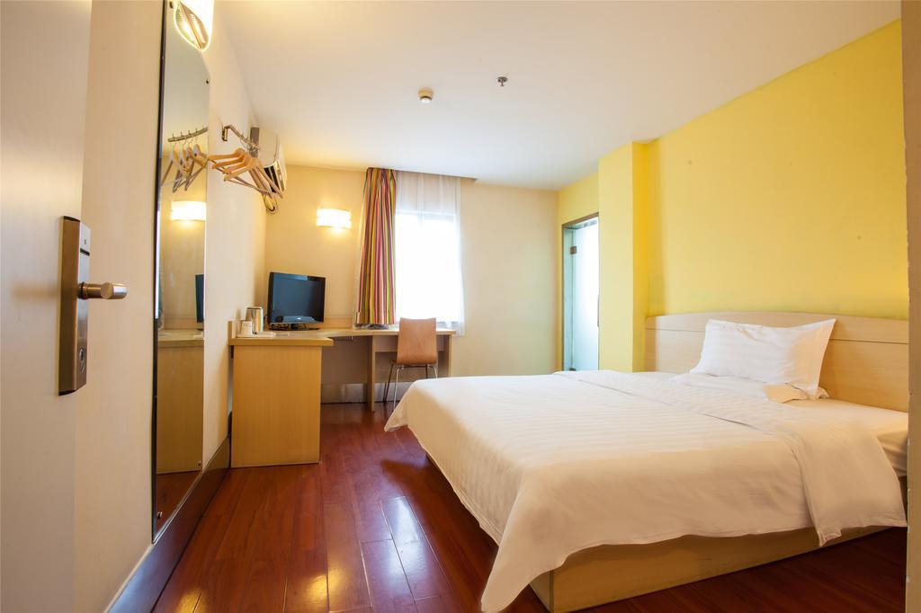 7Days Inn Qingdao Wusi Square Middle Xianggang Road Exterior foto